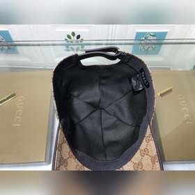 Классическая ткань Gucci в сочетании с вышитыми тесьмой, качество