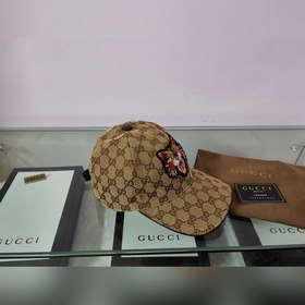 Классическая ткань Gucci подходит для любого времени года. Фотогр