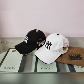 Классическая ткань Gucci подходит для любого времени года. Фотогр