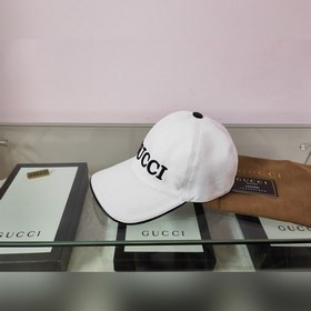 Классическая ткань Gucci подходит для любого времени года. Фотогр