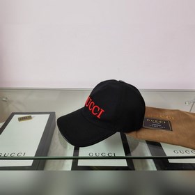 Классическая ткань Gucci подходит для любого времени года. Фотогр