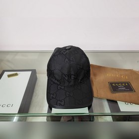 Классическая ткань Gucci подходит для любого времени года. Фотогр