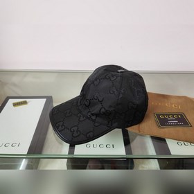 Классическая ткань Gucci подходит для любого времени года. Фотогр