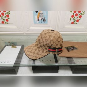 Классическая ткань Gucci подходит для любого времени года. Фотогр