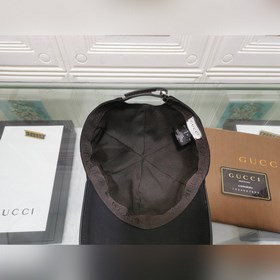 Классическая ткань Gucci подходит для любого времени года. Фотогр
