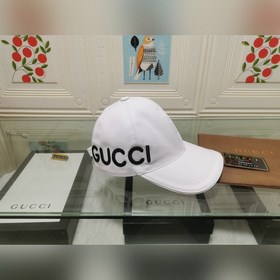 Классическая ткань Gucci подходит для любого времени года. Фотогр