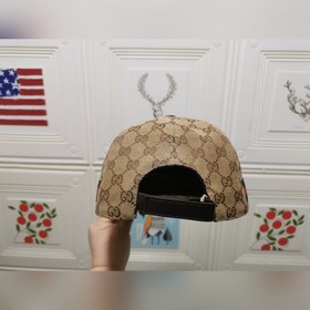 Классическая ткань Gucci подходит для любого времени года. Фотогр