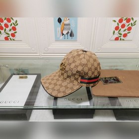 Классическая ткань Gucci подходит для любого времени года. Фотогр