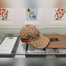 Классическая ткань Gucci подходит для любого времени года. Фотогр