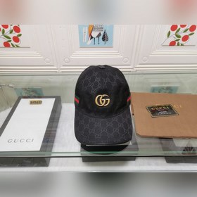 Классическая ткань Gucci подходит для любого времени года. Фотогр