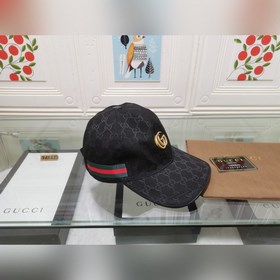 Классическая ткань Gucci подходит для любого времени года. Фотогр