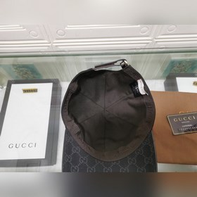 Классическая ткань Gucci подходит для любого времени года. Фотогр