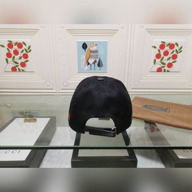 Классическая ткань Gucci подходит для любого времени года. Фотогр
