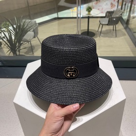Шляпа Gucci, полностью связанная вручную, в стиле ремесленного ди
