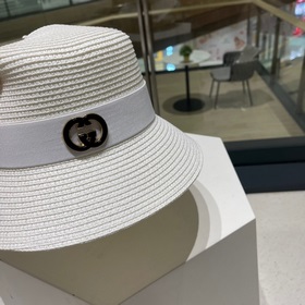 Шляпа Gucci, полностью связанная вручную, в стиле ремесленного ди