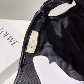 Классическая бейсболка Gucci, изготовленная по оригинальному обра