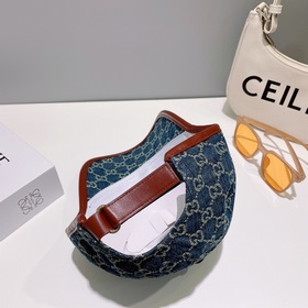 Классическая бейсболка Gucci, изготовленная по оригинальному обра