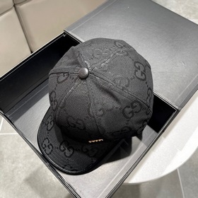 Новая коллекция GUCCI весна-лето 2023 от Gucci, бейсболка, оригин