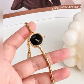 Модель Gucci! Очень женственная. С простым циферблатом, без лишни