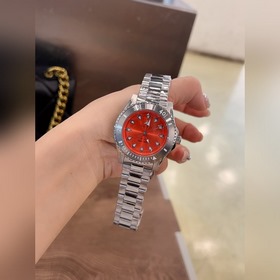 Новая модель GUCCI 2023 года выглядит просто великолепно! Очень с