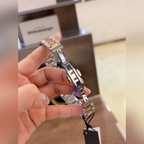 Gucci Original Gucci, серия G-timeless, классический ремешок с де