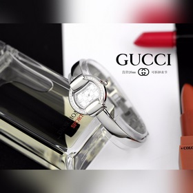 GUCCI предлагает популярную классическую модель. Эти часы в форме