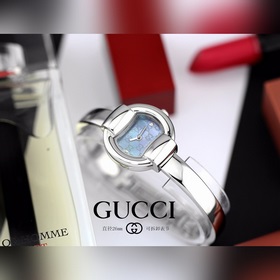 GUCCI предлагает популярную классическую модель. Эти часы в форме
