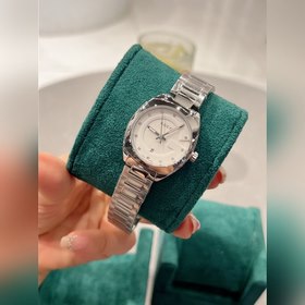 380 Гуччи GUCCI GG2570 YA142502 серия наручных часов. Отражают ун