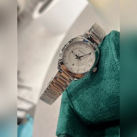 380 Гуччи GUCCI GG2570 YA142502 серия наручных часов. Отражают ун