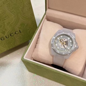 Новая модель GUCCI, часы Gucci Dive, вдохновленные дизайном дайве
