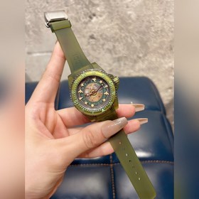 650 Новинка Откройте для себя тайны мира с часами GUCCI DIVE. Се