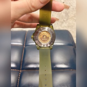 650 Новинка Откройте для себя тайны мира с часами GUCCI DIVE. Се