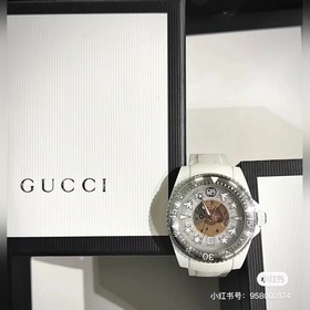 650 Новинка Откройте для себя тайны мира с часами GUCCI DIVE. Се