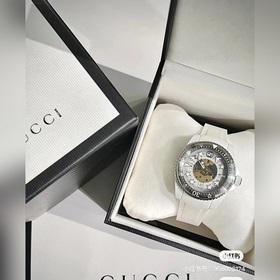 650 Новинка Откройте для себя тайны мира с часами GUCCI DIVE. Се