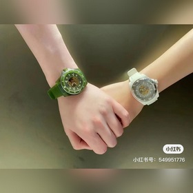 650 Новинка Откройте для себя тайны мира с часами GUCCI DIVE. Се
