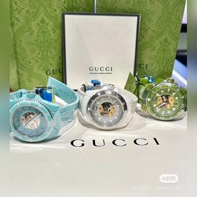 650 Новинка Откройте для себя тайны мира с часами GUCCI DIVE. Се