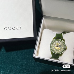 650 Новинка Откройте для себя тайны мира с часами GUCCI DIVE. Се