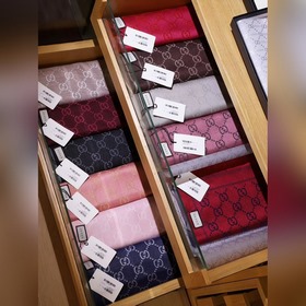 Преимущества： бесплатная доставка, подлинность товара Gucci, отли