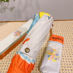 GUCCI Эксклюзивный хит продаж  Новинка лета в фирменных магазина