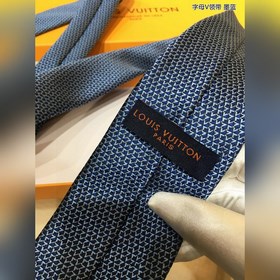 Синхронная отгрузка в магазины. Серия галстуков для мужчин. [Галс