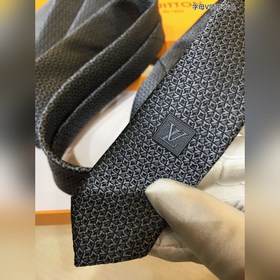 Синхронная отгрузка в магазины. Серия галстуков для мужчин. [Галс
