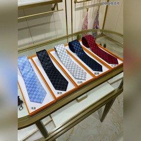 Серия галстуков для мужчин 【Галстук в шахматную клетку L】 Редкий