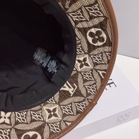 Новинка! Louis Vuitton представляет новую модель рыбацкой кепки L
