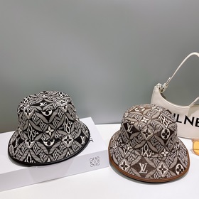 Новинка! Louis Vuitton представляет новую модель рыбацкой кепки L