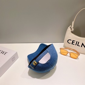 LouiVuittonLV Новая модель бейсболки Louis Vuitton с вышитым лого