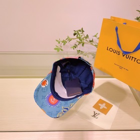 Классическая цитата LouiVuittonLV Новая модель бейсболки Louis Vu