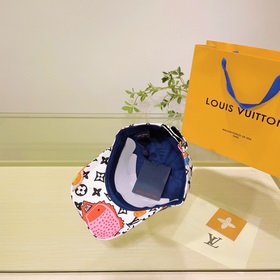 Классическая цитата LouiVuittonLV Новая модель бейсболки Louis Vu
