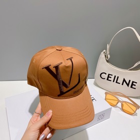 Бейсболка Louis Vuitton Новая бейсболка LV, тщательно изготовлена