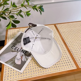 Новая бейсболка LV (Louis Vuitton) с вышивкой LV, изготовлена по 