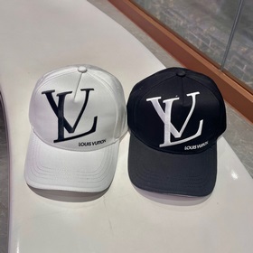 LV бейсболка 2023 Новая модель бейсболки Louis Vuitton. Популярна